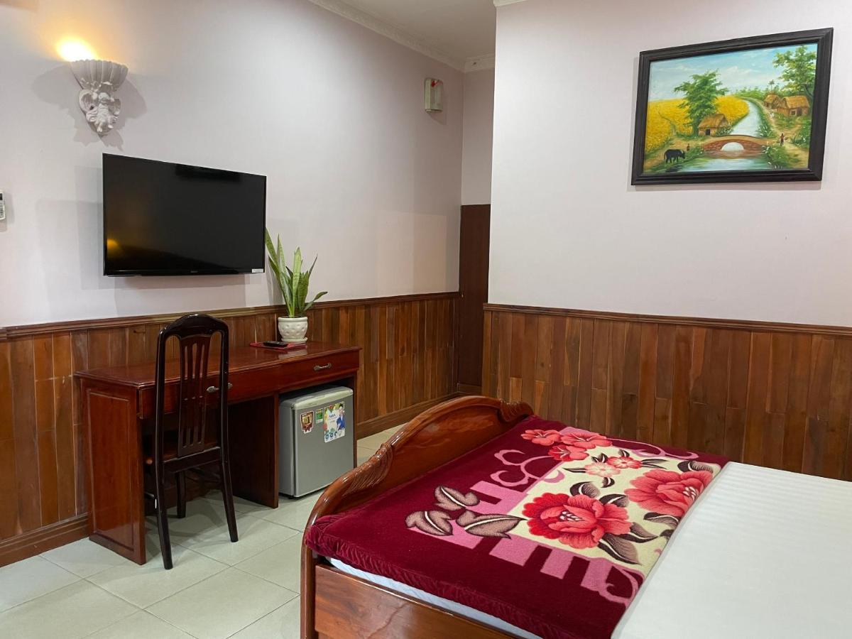 Song Tra Hotel Thu Dau Mot Exterior foto