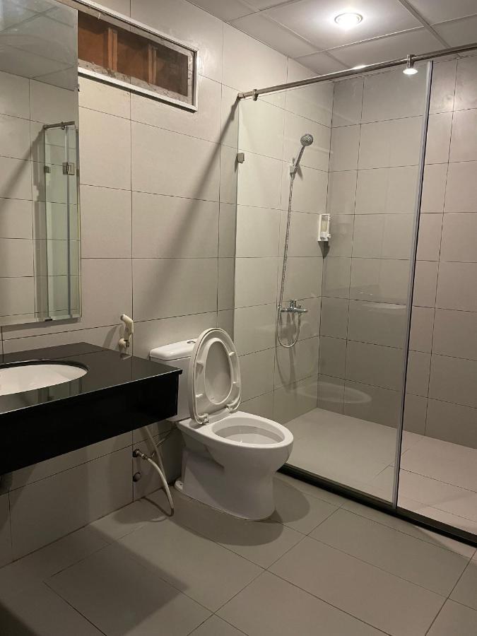Song Tra Hotel Thu Dau Mot Exterior foto